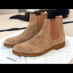Common Projects Suede Chelsea Boots - Sand